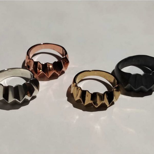 TRILOBYTE RING GOLD TRILOBYTE RING GOLD